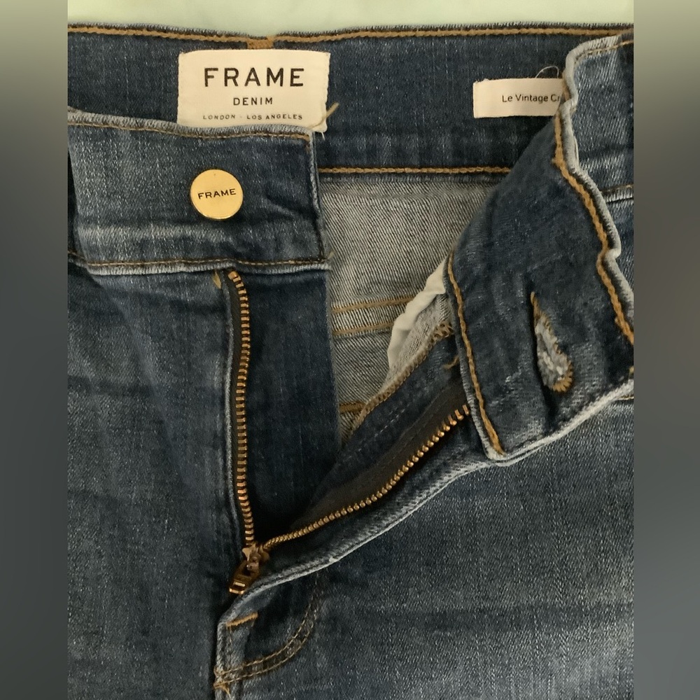 Frame flared fringed‎ blue jeans with front side stripe. Mid rise size 25 - Picture 11 of 16